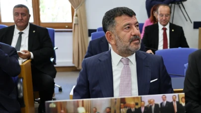 Meclis’te tartışma çıktı: Veli Ağbaba ile Resul Kurt arasında gerilim