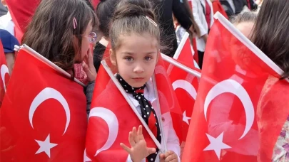 28 Ekim günü okullar tatil mi? Cumhuriyet Bayramı öncesi yarım gün mü?