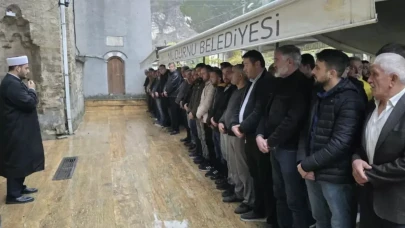 Bolu’da korkunç cinayet: Eşini vurdu, karakola teslim oldu