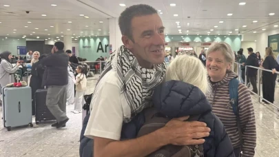 İsrail’in alıkoyduğu 4 İngiliz aktivist ülkelerine döndü: “Gazze halkı için geri geleceğiz”