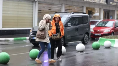 Trakya'da sarı kod alarmı: Sağanak yağış hayatı felç etti