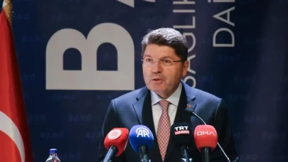 Bakan Tunç'tan CHP'ye sert tepki: Ağıza alınmayacak hakaretler ediyorlar