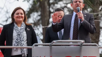 AK Parti'ye geçeceği öne sürülen Burcu Köksal'dan iddiaları güçlendiren hareket