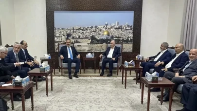 Hakan Fidan, Doha'da Hamas yetkilileriyle bir araya geldi