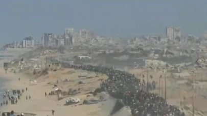 Gazze'de İsrail askeri çekiliyor onbinlerce insan dönüşe başladı tarihi görüntüler