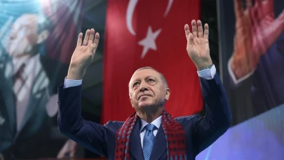 Cumhurbaşkanı Erdoğan'dan Özgür Özel'e sert sözler: İşgal ettiğin koltuğa saygın yok mu?