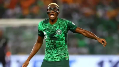 Victor Osimhen üç golle tarihe geçti