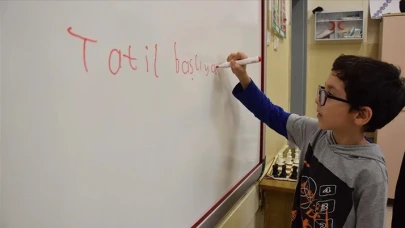 MEB’den öğretmenlere müjde: Kasım ara tatilinde mesleki çalışmalar çevrim içi yapılacak