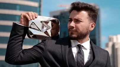 Tarikat bağlantısı iddiası gündem oldu: Arkadaşları Enes Batur'a ulaşamıyor