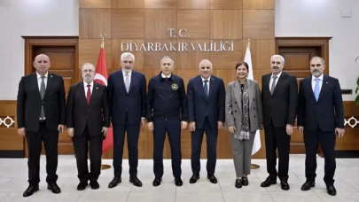 İçişleri Bakanı Yerlikaya Diyarbakır Valiliği'ni ziyaret etti