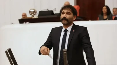 Barış Atay: "O üç partiden arkadaşım olamaz"