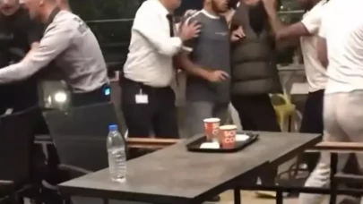 Adana'da alışveriş merkezinde kavga! İki grup birbirine girdi