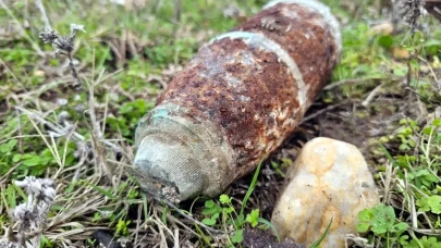 Edirne'de mantar toplarken patlamamış top mermisi bulundu