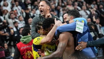 Fenerbahçe derbide geri döndü! Tedesco ve futbolculardan büyük sevinç