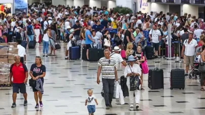 Antalya'da turist sayısı 16 milyonu aştı