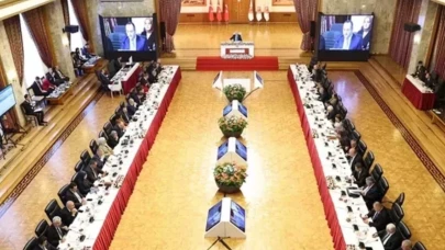 TBMM'deki 'Terörsüz Türkiye' komisyonu toplantısı ertelendi