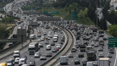 Haftanın ilk iş gününde İstanbul'da trafik çileden çıkarttı