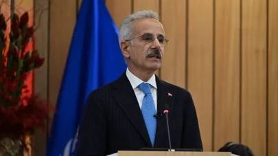 Bakan Uraloğlu Londra'da: İki ülke arasında iş birliği gündemde