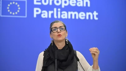 BM Raportörü Francesca Albanese: 'Bu bir gönüllü göç değil, zorunlu bir yerinden edilme'