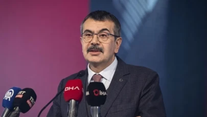 Okullarda ara tatil kaldırılacak mı? Bakan Tekin'den önemli açıklamalar