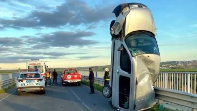 Dik duran araç görenleri şaşkına çevirdi: Tekirdağ’da akılalmaz kaza