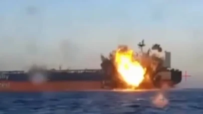 Karadeniz’deki geminin vurulma anı ortaya çıktı: İşte drone görüntüleri...