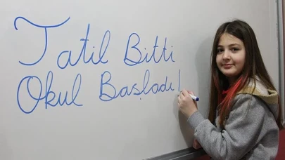 Ara tatil sona erdi: Milyonlarca öğrenci ders başı yaptı