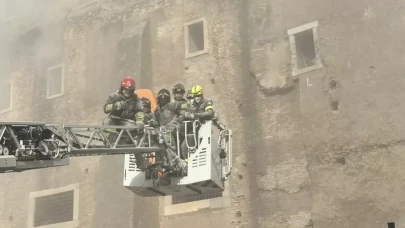 Roma'da tarihi Torre Dei Conti Kulesi'nde kısmi çökme: 4 işçi yaralandı