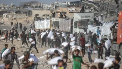 Gazze İnsani yardım faaliyetlerini durdurdu: 1500 sivil hayatını kaybetti