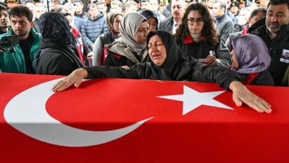 20 şehidimiz son yolculuğuna uğurlanıyor! İşte görüntüler...