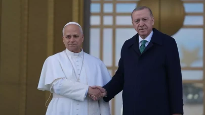 Cumhurbaşkanı Erdoğan, Papa 14. Leo’yu resmi törenle karşıladı
