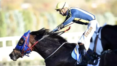 Cumhuriyet Koşuları Ankara Hipodromu’nda nefes kesti