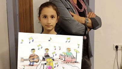 Sare Nur Toydaş, kaç yaşında? Karikatürde birincilik ödülü aldı