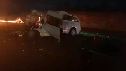 Güney Afrika’da korkunç kaza: 9 kişi hayatını kaybetti