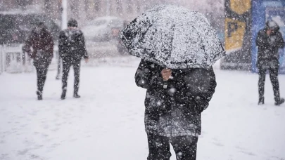 Meteoroloji'den o bölgelere uyarı: Sıcaklıklar düşüyor, kar geliyor