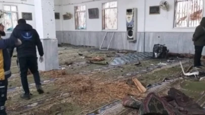 Suriye’de camide patlama! Yetkililer intihar saldırısından şüpheleniyor