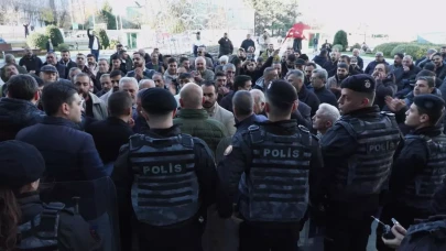 Sarıyer'de esnaf gün değişikliğini protesto etti
