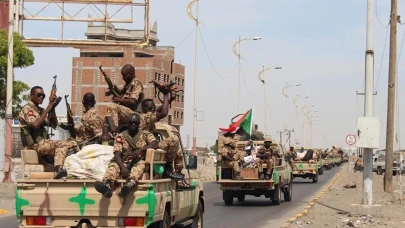 BAE askerleri ülkeyi terk ediyor: Ortak savunma anlaşması feshedildi