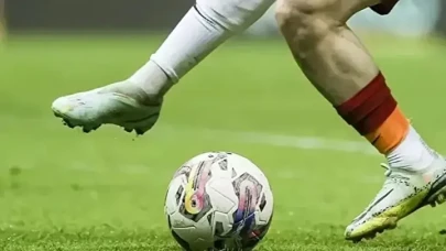 Bugün hangi maçlar var? 4 Aralık Perşembe günü kimin maçı şifresiz izlenebilir?