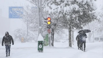 Kar yağışı tüm Türkiye'yi esir alacak! Meteoroloji tarih verdi