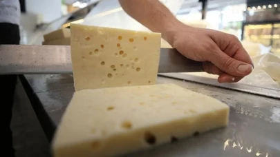 Zincir marketlerde satılan peynir markası yaptığı hileyi kabul etti