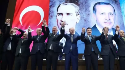 İYİ Parti'de istifa şoku: İki belediye başkanı AK Parti'ye katıldı