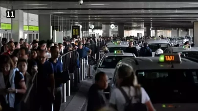 Elektriklerin kesildiği İspanya'da OHAL ilan edildi