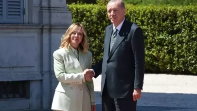 Cumhurbaşkanı Erdoğan İtalya'da Başbakan Meloni ile görüştü