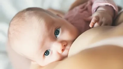 Anne Sütü Bebekler İçin En İdeal Besin