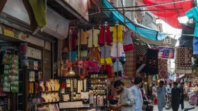 IMF'den Pakistan'a  milyar dolarlık kredi!