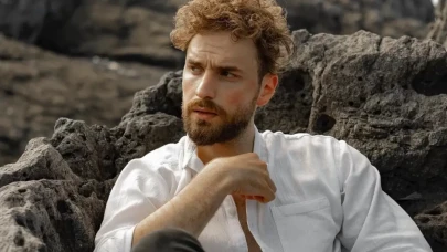 Uzak Şehir Özkan Bulut kimdir, gerçek adı ne?