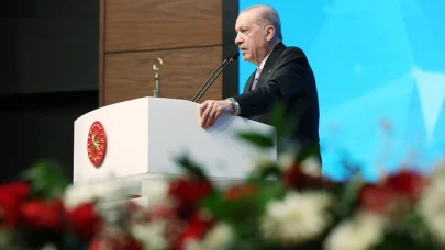 The Telegraph'tan Cumhurbaşkanı Erdoğan'a övgü: "Türkiye'yi dünyanın merkezine yerleştirdi"