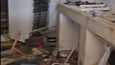 Kış uykusundan uyanan ayılar belediye başkanının evini bastı