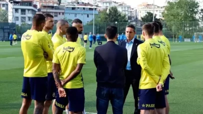 Fenerbahçe'de Mourinho dahil 16 isimle yollar ayrılıyor